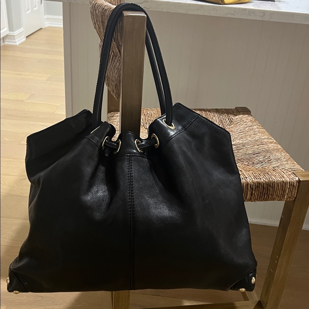 MICHAEL KORS BEAUTIFUL Black Pebbled Leather StudsTote Bag GREAT CONDITION - Picture 3 of 16